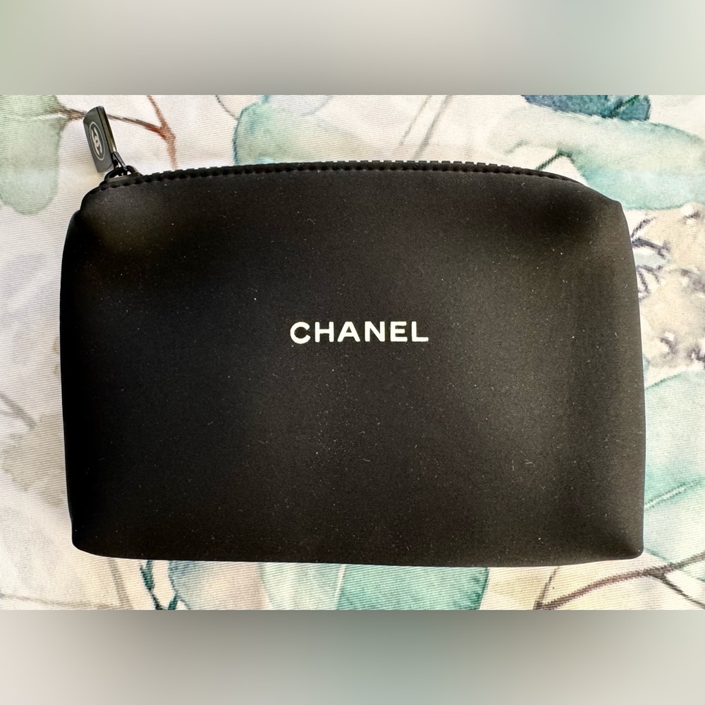 Chanel Black Neoprene Travel Pouch Makeup Case VIP Gift NEW